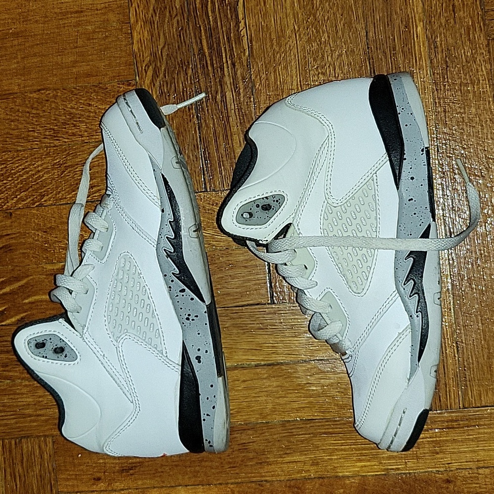 JORDAN 5